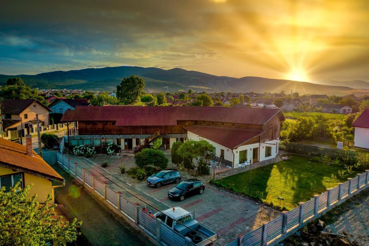 Pensiunea Ara Alba Iulia Bagian luar foto